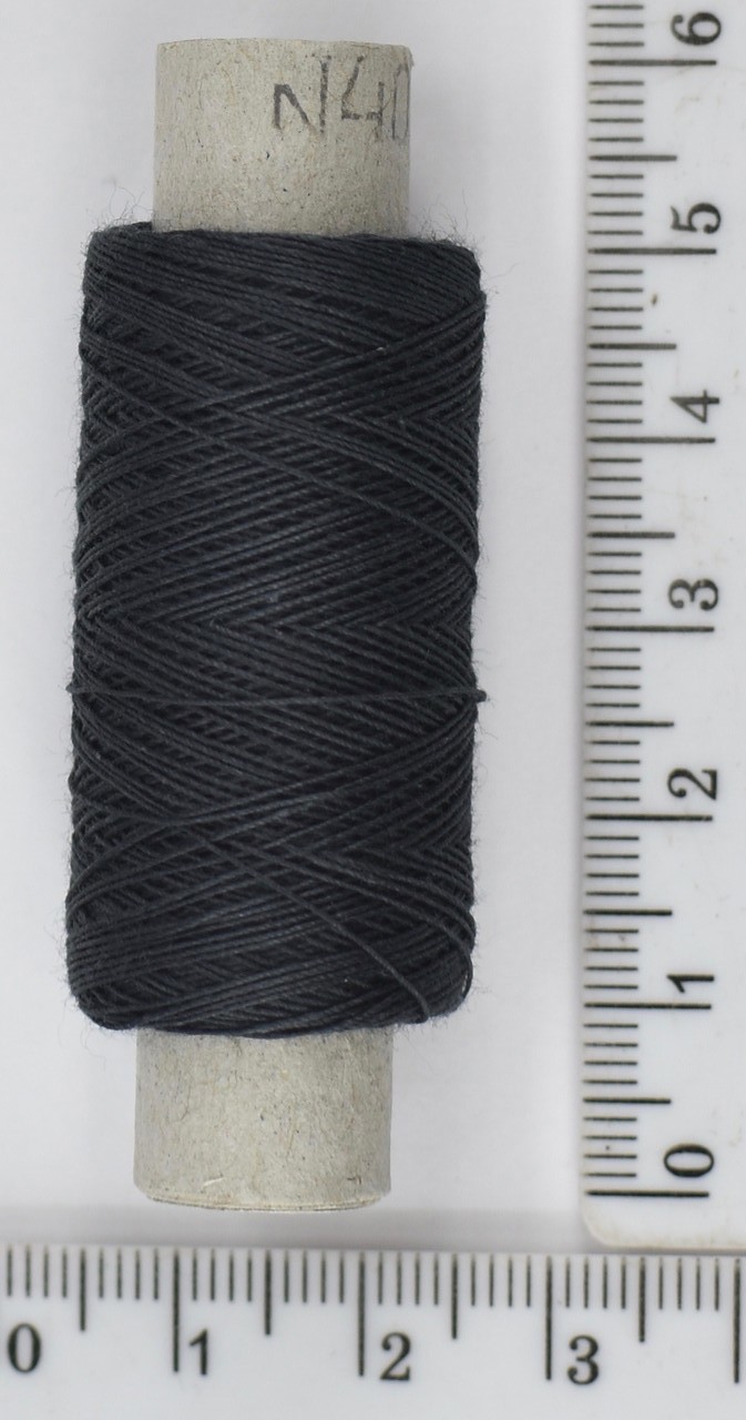 Нитка бабовна № 40/2 200м чорна