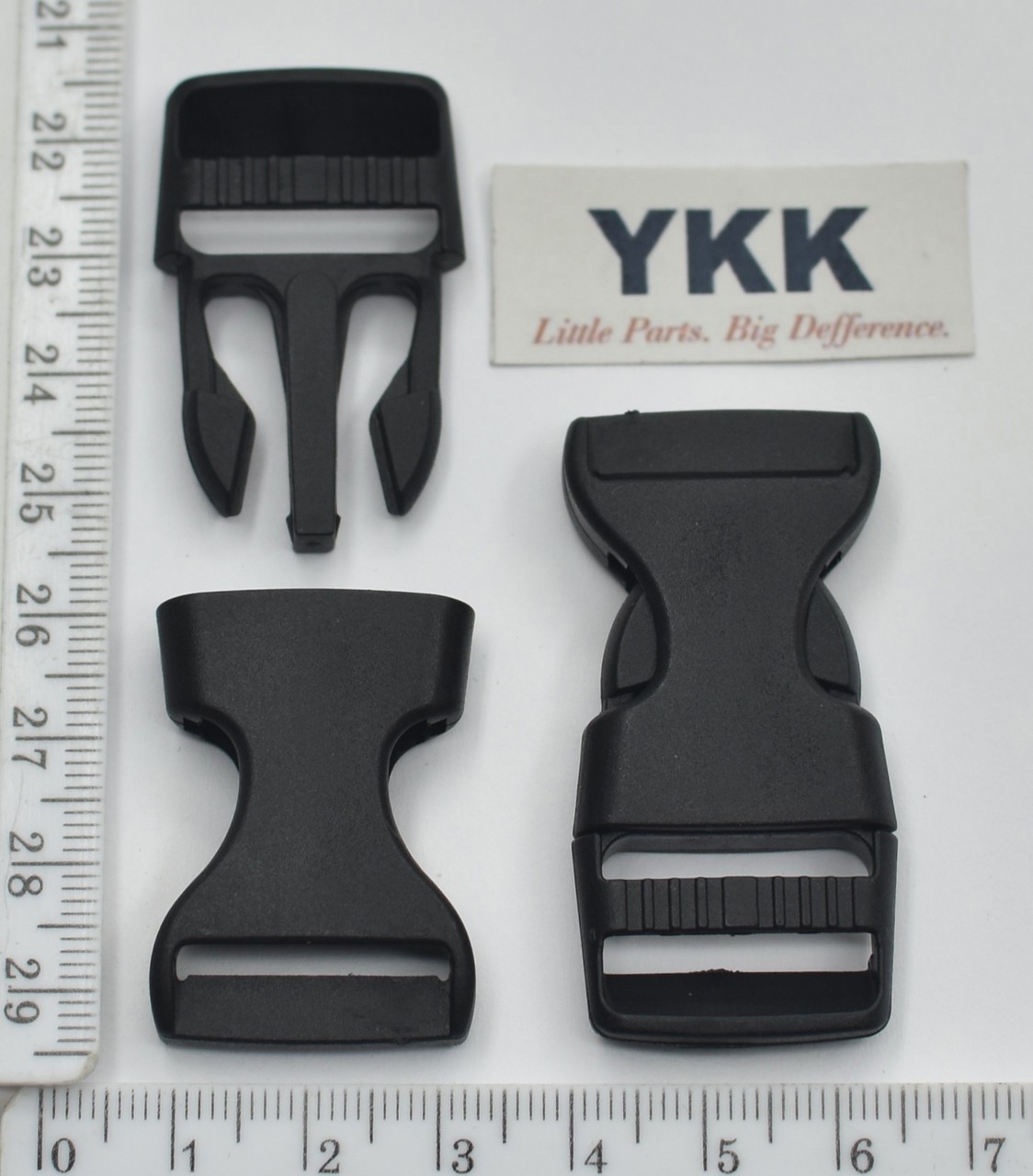 Карабін фастекс  пластм під тасьму шир 20мм суперміцний YKK чорний