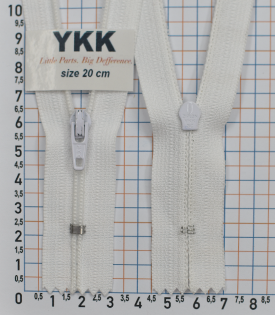 Блискавка спіднична № 3 YKK Японія 20см № 030 біла айворі