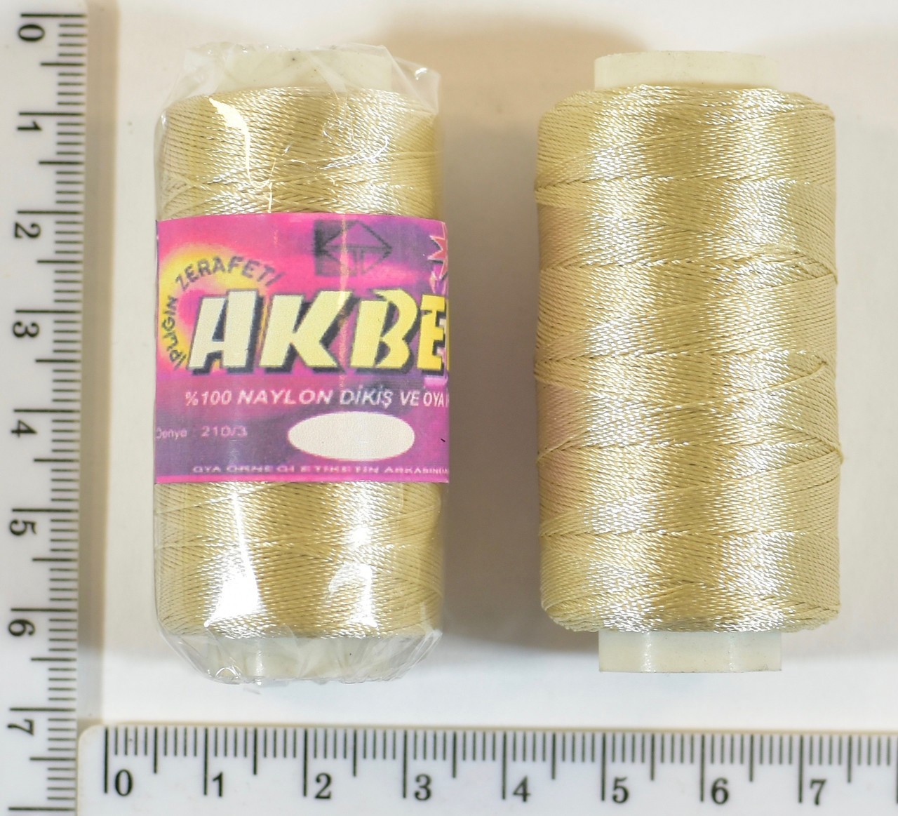 Нитка поліестер нейлон (шкіра, взуття) 210/3 №5608 бл бежев