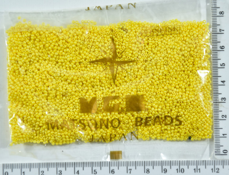 Бісер 15 / 0 " MATSUNO " Японія уп 50 грам жовтий