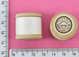 Нитка бабовна № 40/2 100м біла