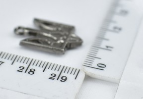 Оздоблення тризуб ф = 1,2 * 1,5 см чорне