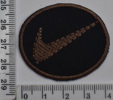 Аплікація термо клейова 4х 4,5см коричнева нитка