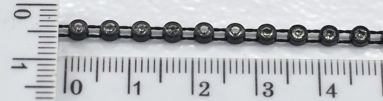 Стрази скло (ss8 = 3,3 мм) на нитці Crystal уп = 9,1м