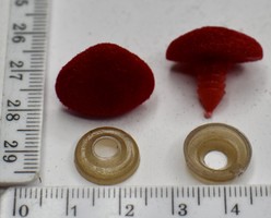 Нос бархат трехугол на игрушку №21 розмір 14х18мм червоний