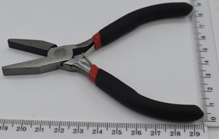 Інструмент для бісероплетіння плоскогубці довгі