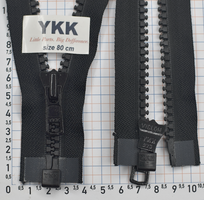 Блискавка(YKK) супертракт(Т8) 1бег 75-80см чорна