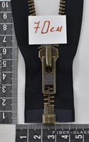 Блискавка метал оксид №8 YKK Японія 70см чорний (580)