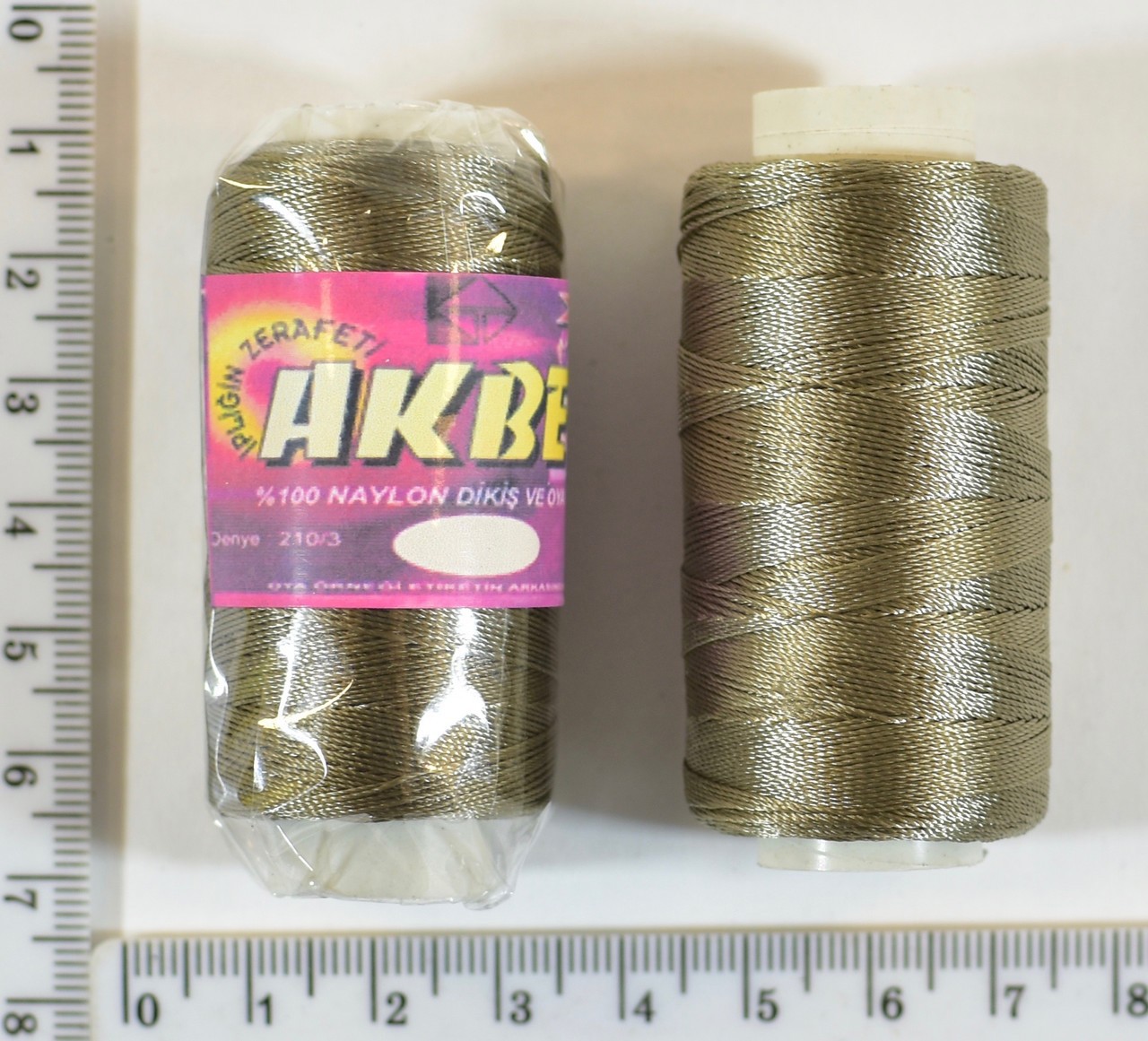 Нитка поліестер нейлон (шкіра, взуття) 210/3 №5692 т бежев