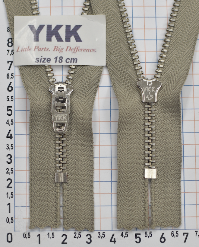 Блискавка метал джинсова № 4.5 срібло YKK Японія 18см № 884