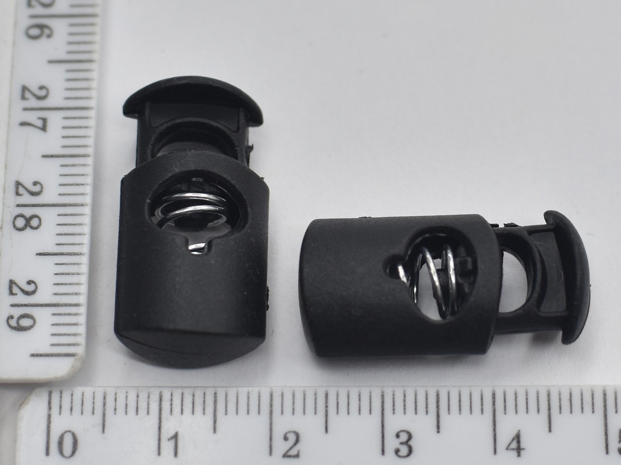 Наконечник пласм на 1 шнур Ф 3- 6мм чорний
