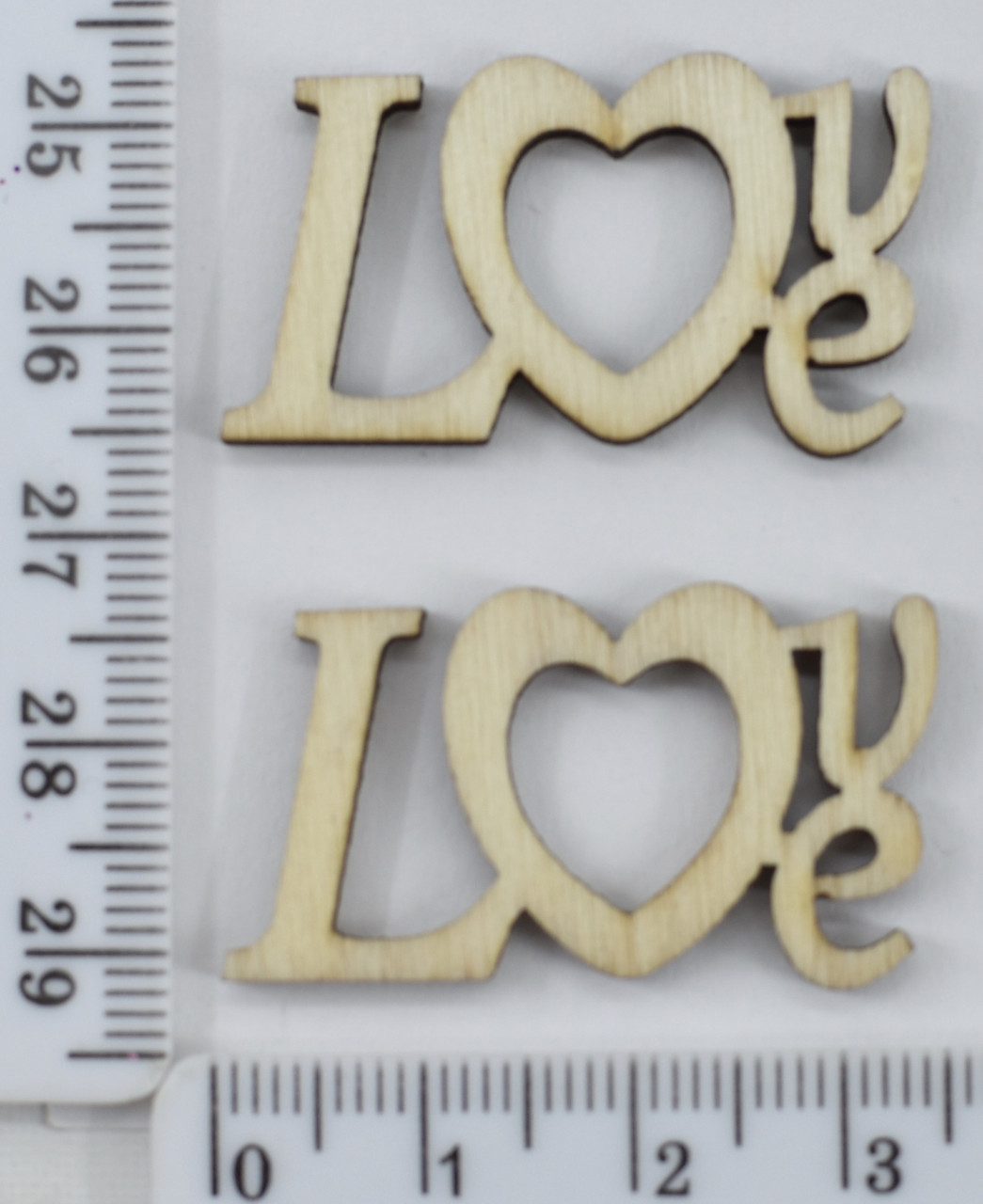 Отделkа дерево love 2 * 3.5смуп = 30шт